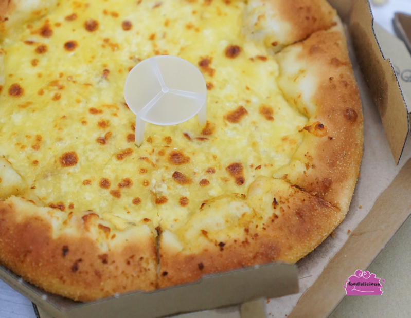 Domino S Pizza Singapore 50 Off Cheese Xplosion Pizza That S Back By