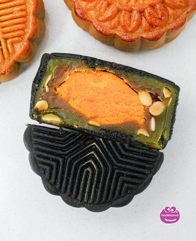 Bread Garden Singapore Mooncake-11 – oo-foodielicious